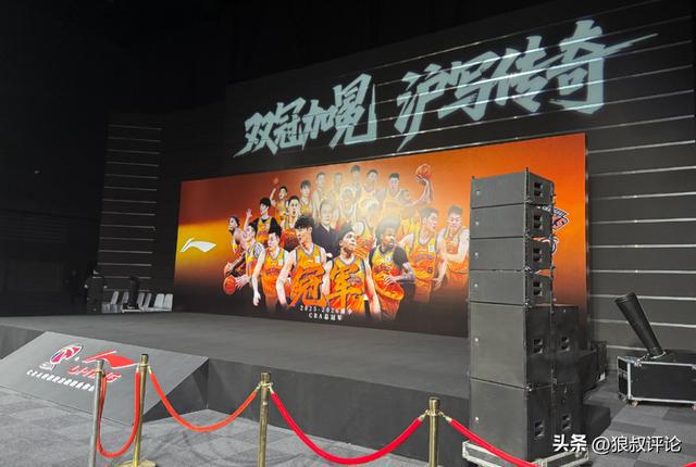 3年4740万！米切尔罗宾逊的加盟，能给凯尔特人带来什么？
