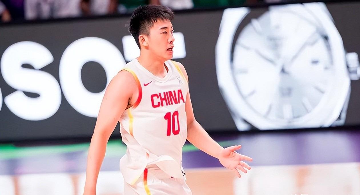 巴黎边锋巴尔科拉脚踝扭伤,缺阵数周